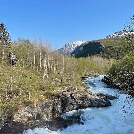 بيت للعطل Naturskjont Og Sentralt, Flott Beliggende Stor *