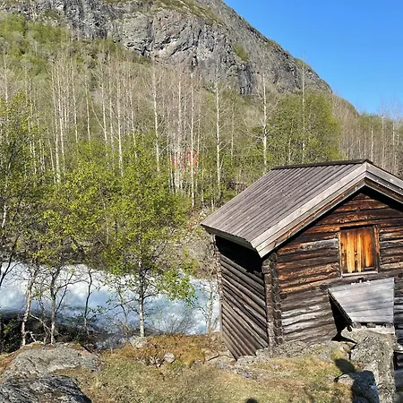 Naturskjont Og Sentralt, Flott Beliggende Stor Holiday home Fausko