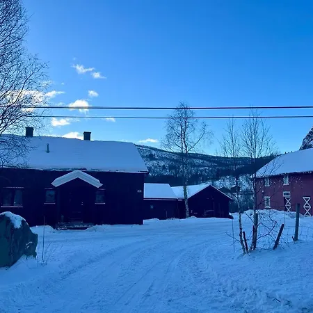 Naturskjont Og Sentralt, Flott Beliggende Stor * Fausko