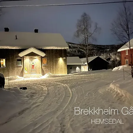 Naturskjont Og Sentralt, Flott Beliggende Stor *